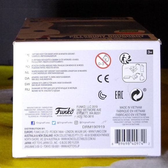 Pillsbury Doughboy Santa Ad Icons Limited edition Funko Pop 65 NIB - Picture 3 of 4